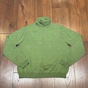 Brooks Brothers Green Turtleneck Sweater for Women